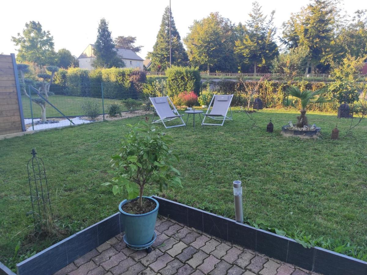 Ferienwohnung Chez Driss Crévin Exterior foto